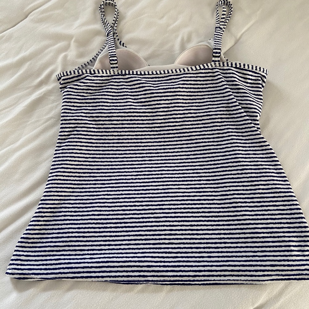 SWIM TOP - Picture 2 of 4